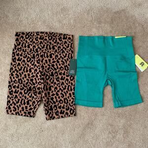 Women’s High-Rise Biker Shorts Size Medium- NWT